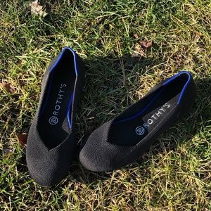 Rothys Black Round Toe Ballet Flats US 6.5
